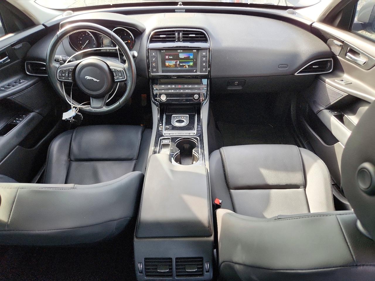 2017 Jaguar Xe VIN SAJAD4BN8HA952387 photo 8