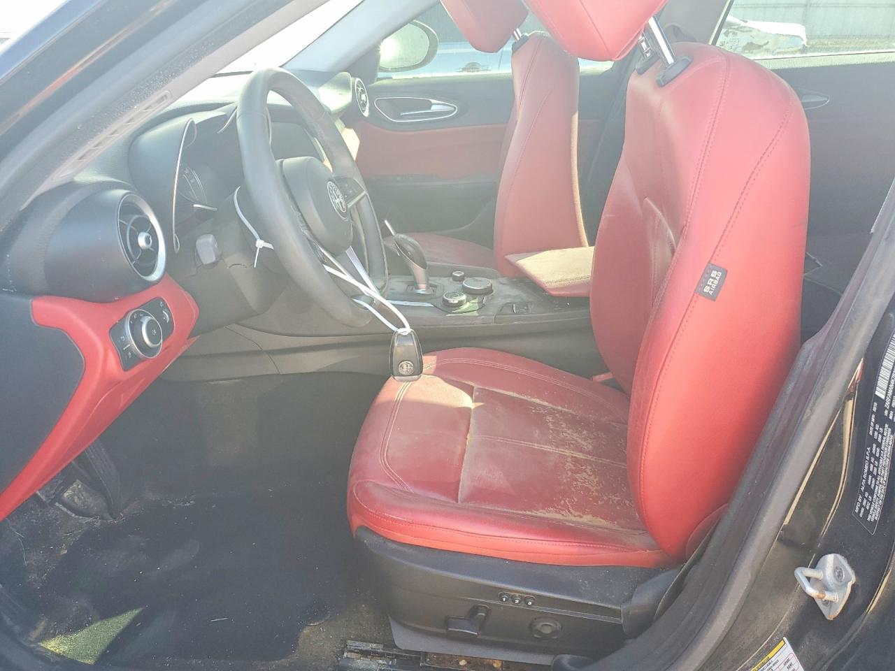 2019 Alfa Giulia VIN ZARFAMAN4K7622772 photo 7