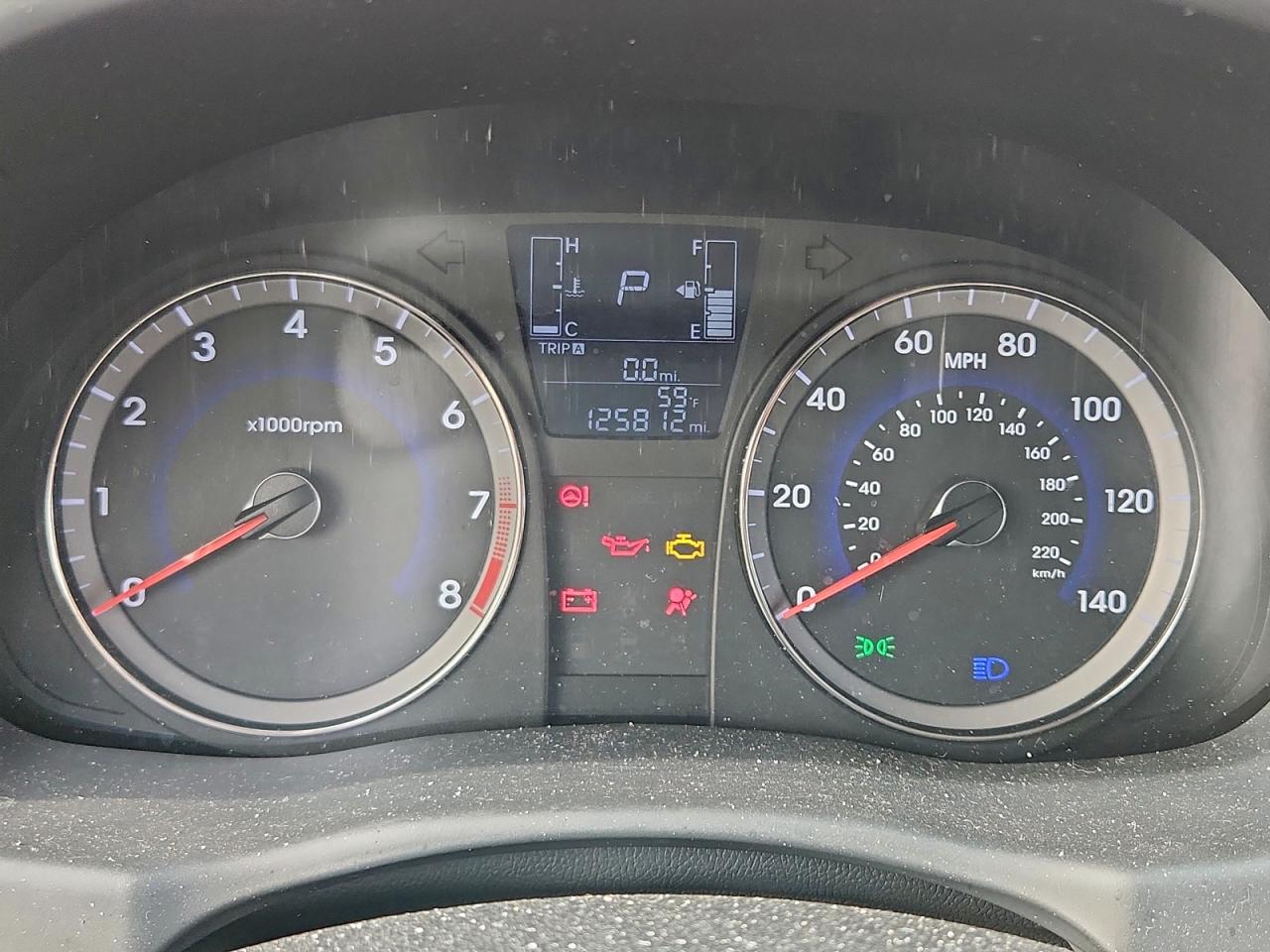 2015 Hyundai Accent VIN KMHCT4AEXFU925422 photo 9