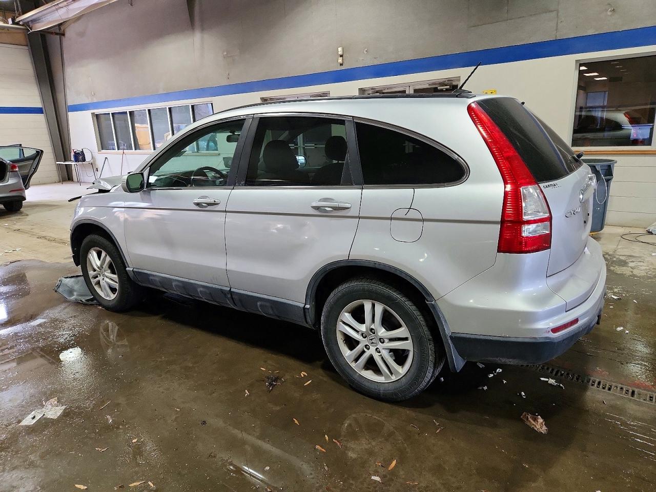 2011 Honda Crv VIN 5J6RE4H77BL051203 photo 2