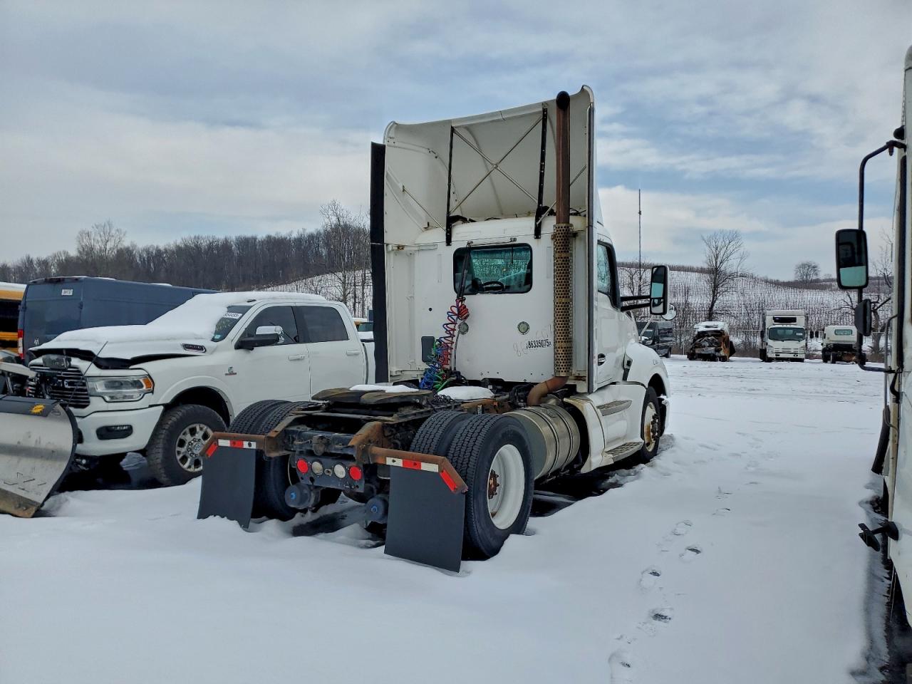 2014 KENWORTH All models VIN 1XKYA48X9EJ402999 photo 4