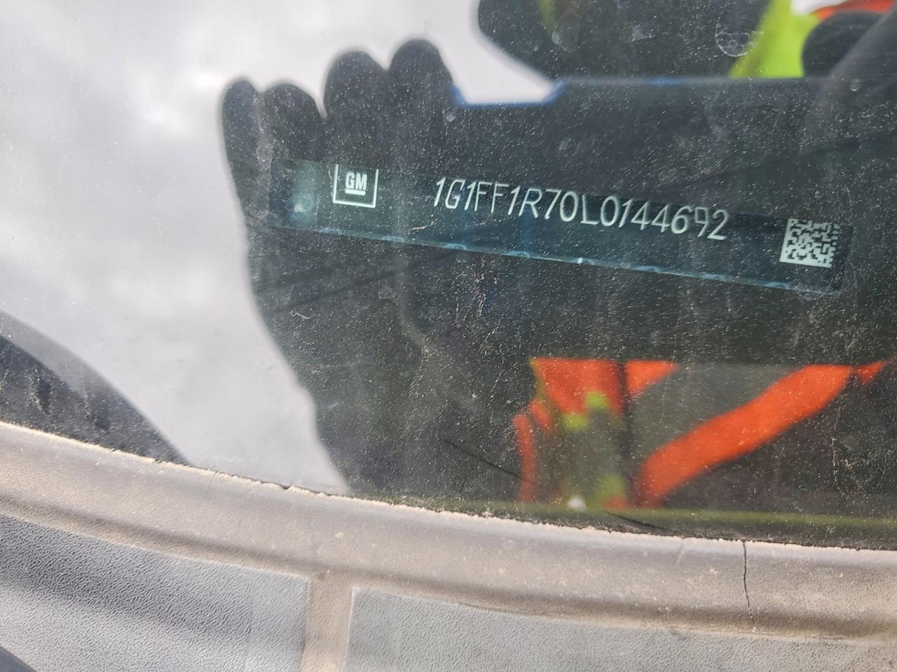 2020 Chev Camaro VIN 1G1FF1R70L0144692 photo 12