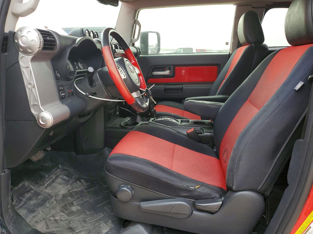 2012 Toyota Fj cruiser VIN JTEBU4BF4CK141857 photo 7