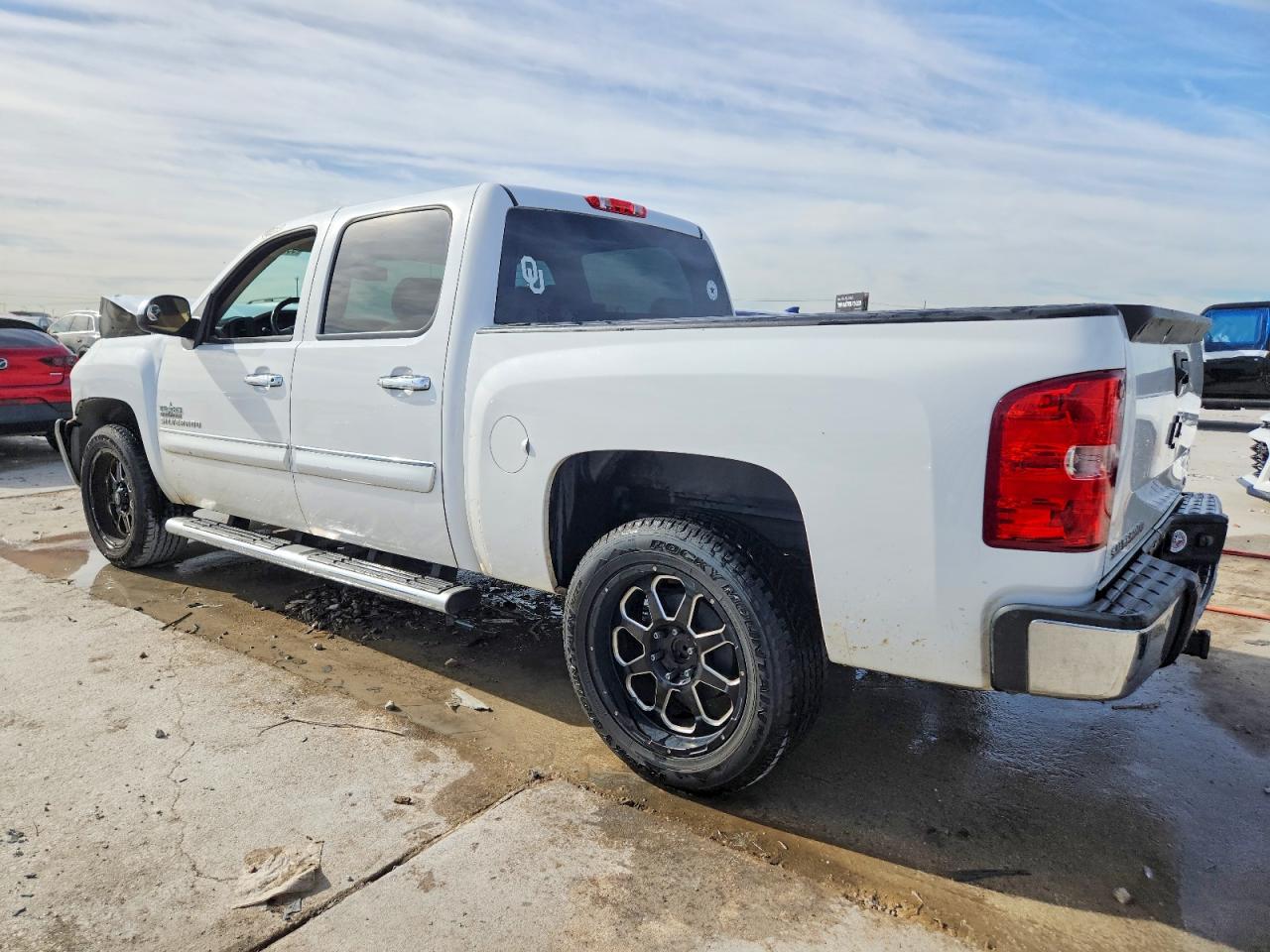2013 All models VIN 3GCPCSE0XDG133280 photo 2