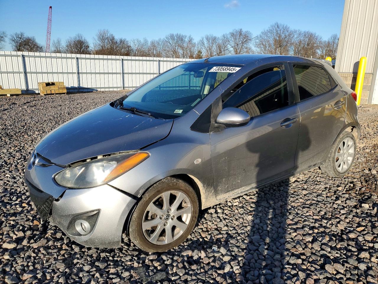 2014 Mazda 2 VIN JM1DE1LY1E0174709 photo 1
