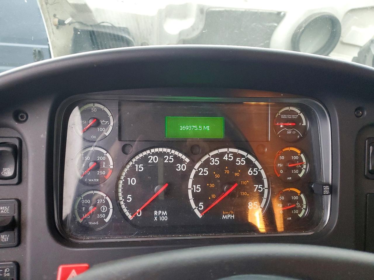 2020 FREIGHTLINER All models VIN 3ALHCYD28LDMG5318 photo 9