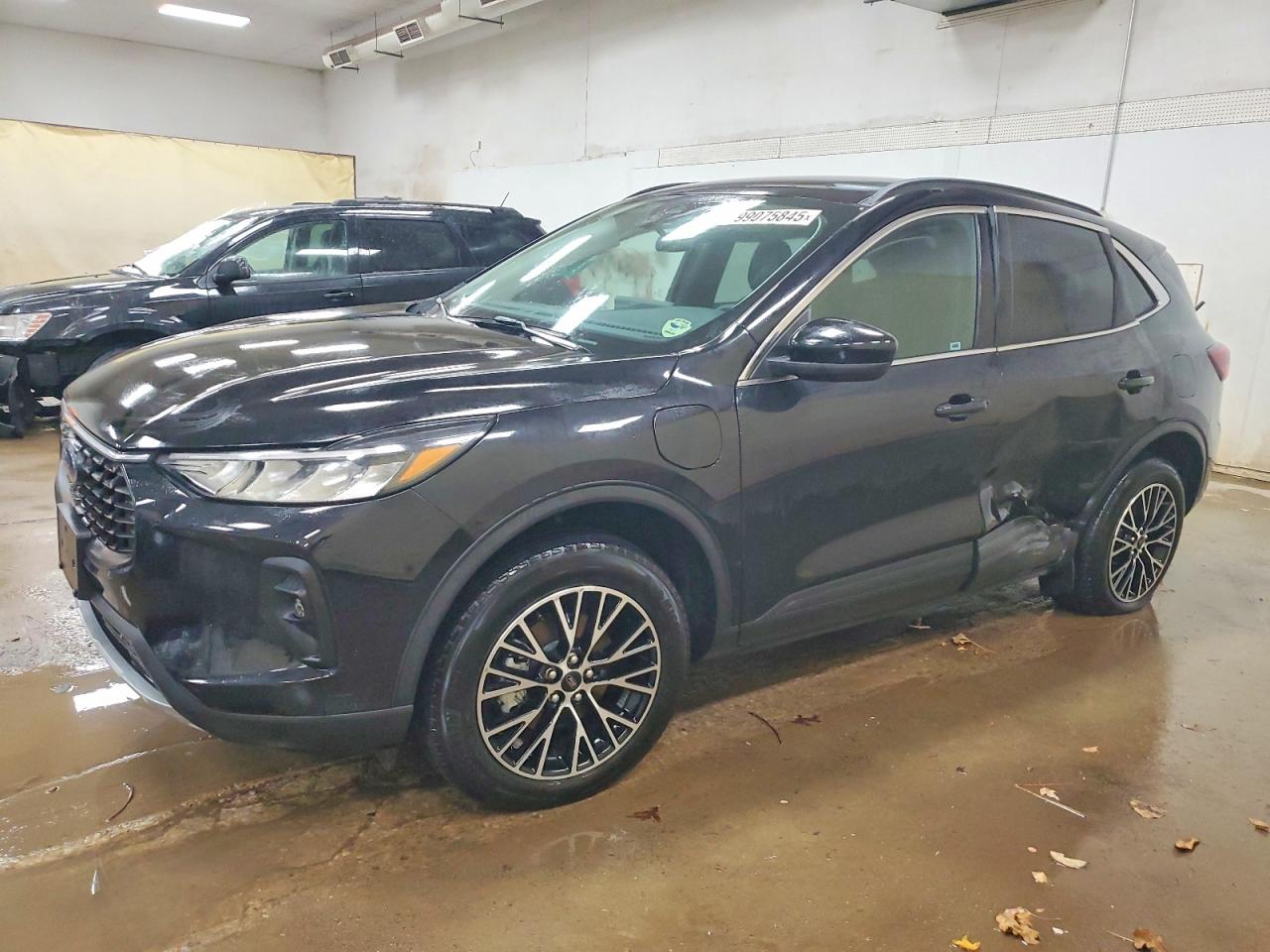 2025 Ford Escape VIN 1FMCU0E12SUA51204 photo 1