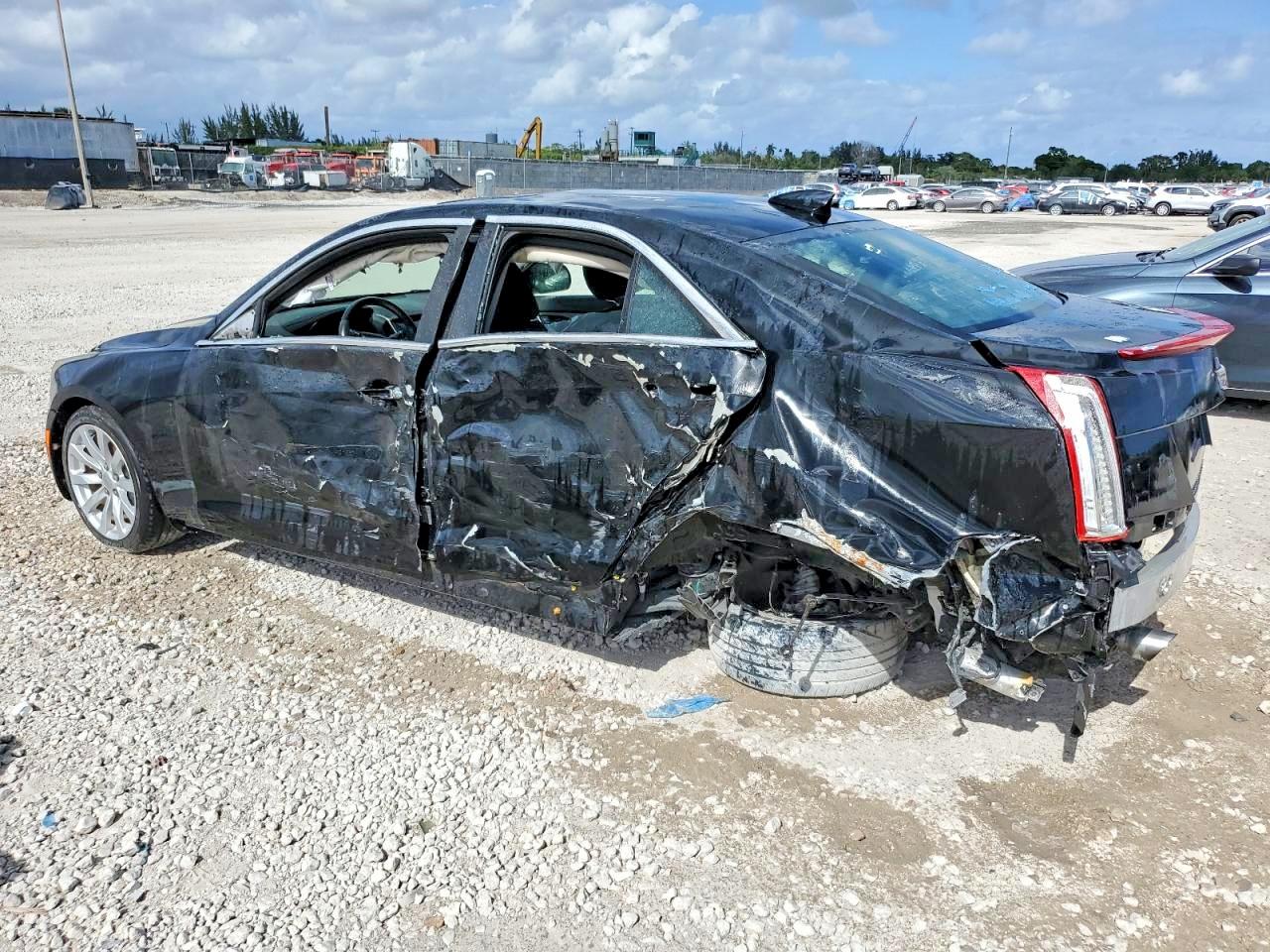 2017 Cadillac Ats VIN 1G6AA5RX8H0154825 photo 2