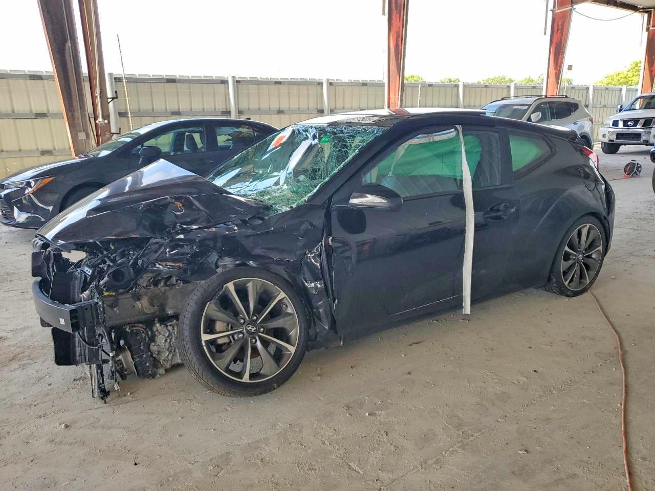 2020 Hyundai Veloster VIN KMHTG6AF1LU029613 photo 1