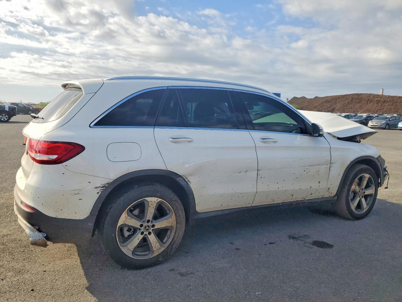2017 Mercedes-Benz Glc class VIN WDC0G4JB5HF262523 photo 3