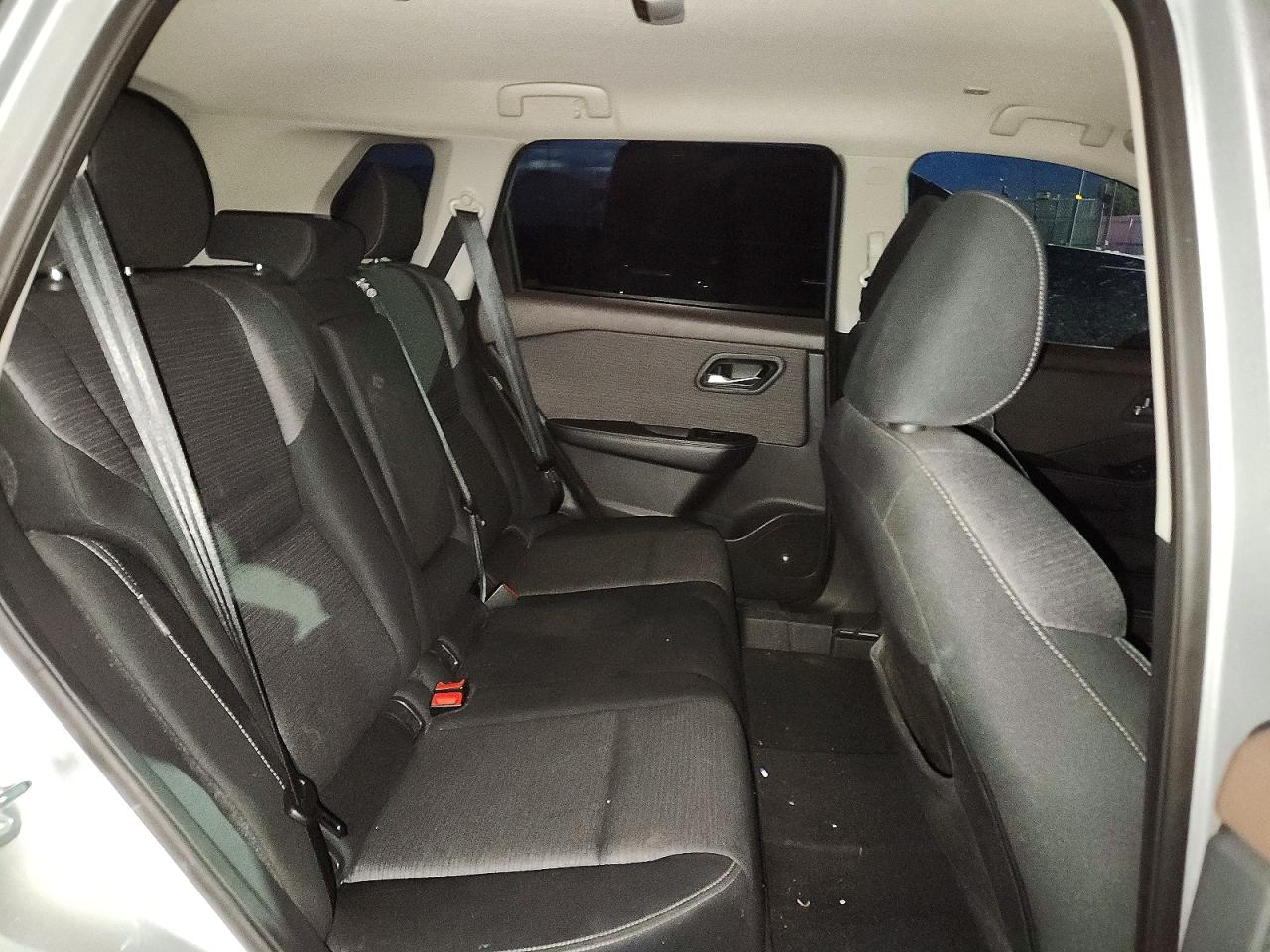 2022 NISS Rogue VIN 5N1BT3BB1NC672585 photo 11