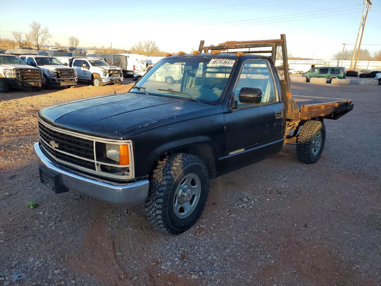 1988 CHEVROLET Gmt VIN 1GCFK24K6JZ311697 photo 1