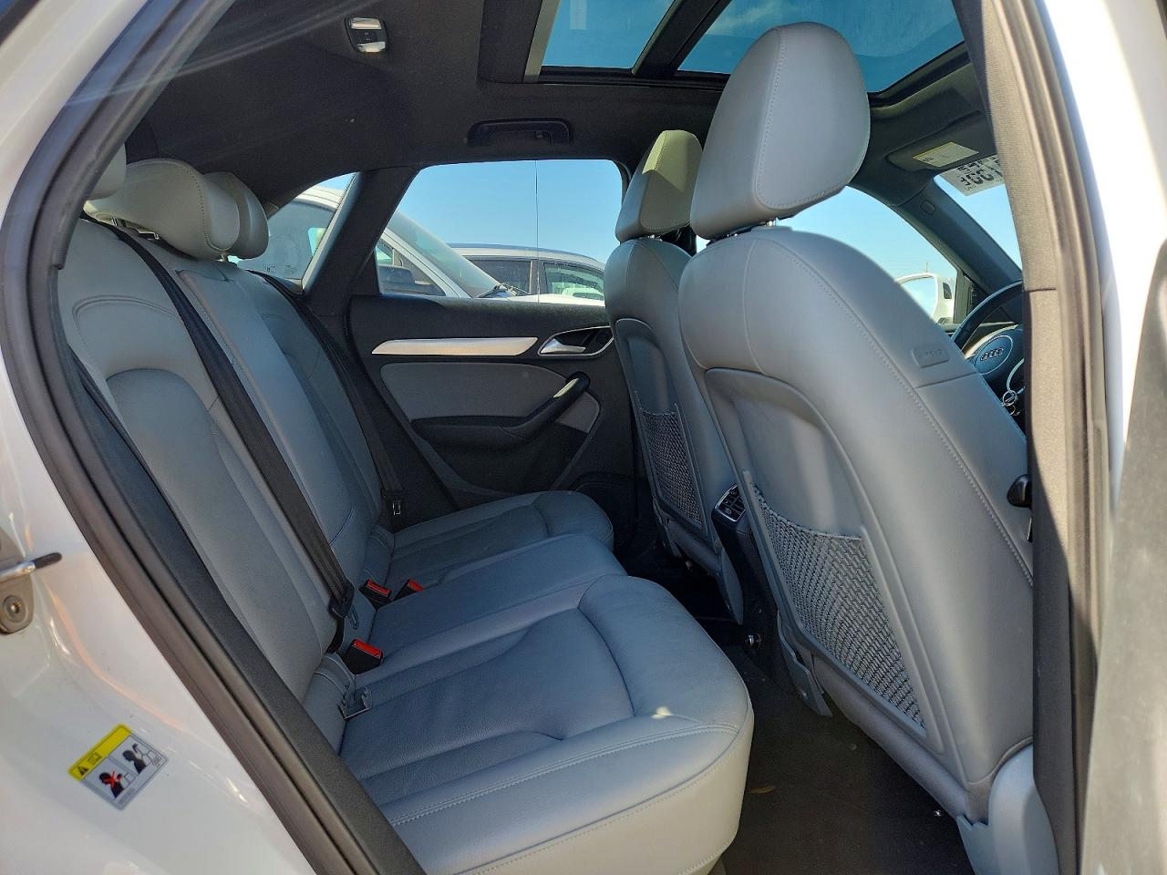 2017 Audi Q3 VIN WA1HCCFS3HR013847 photo 11