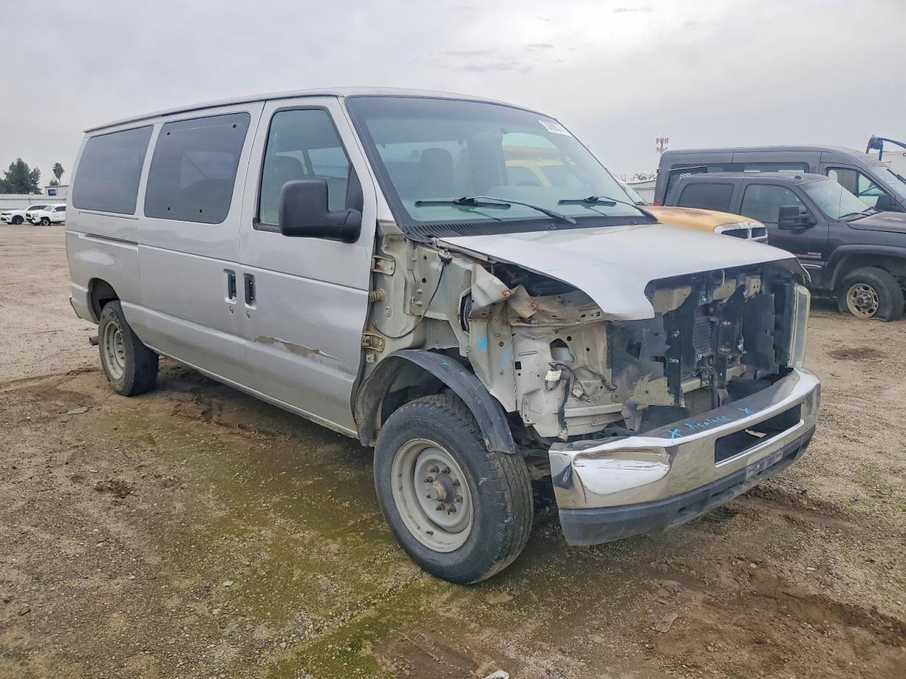2009 Ford All models VIN 1FBNE31L59DA53160 photo 4