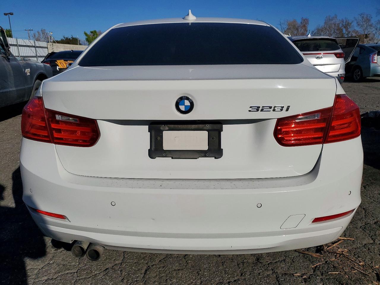 2015 BMW 3 series VIN WBA3C1C53FP854012 photo 6