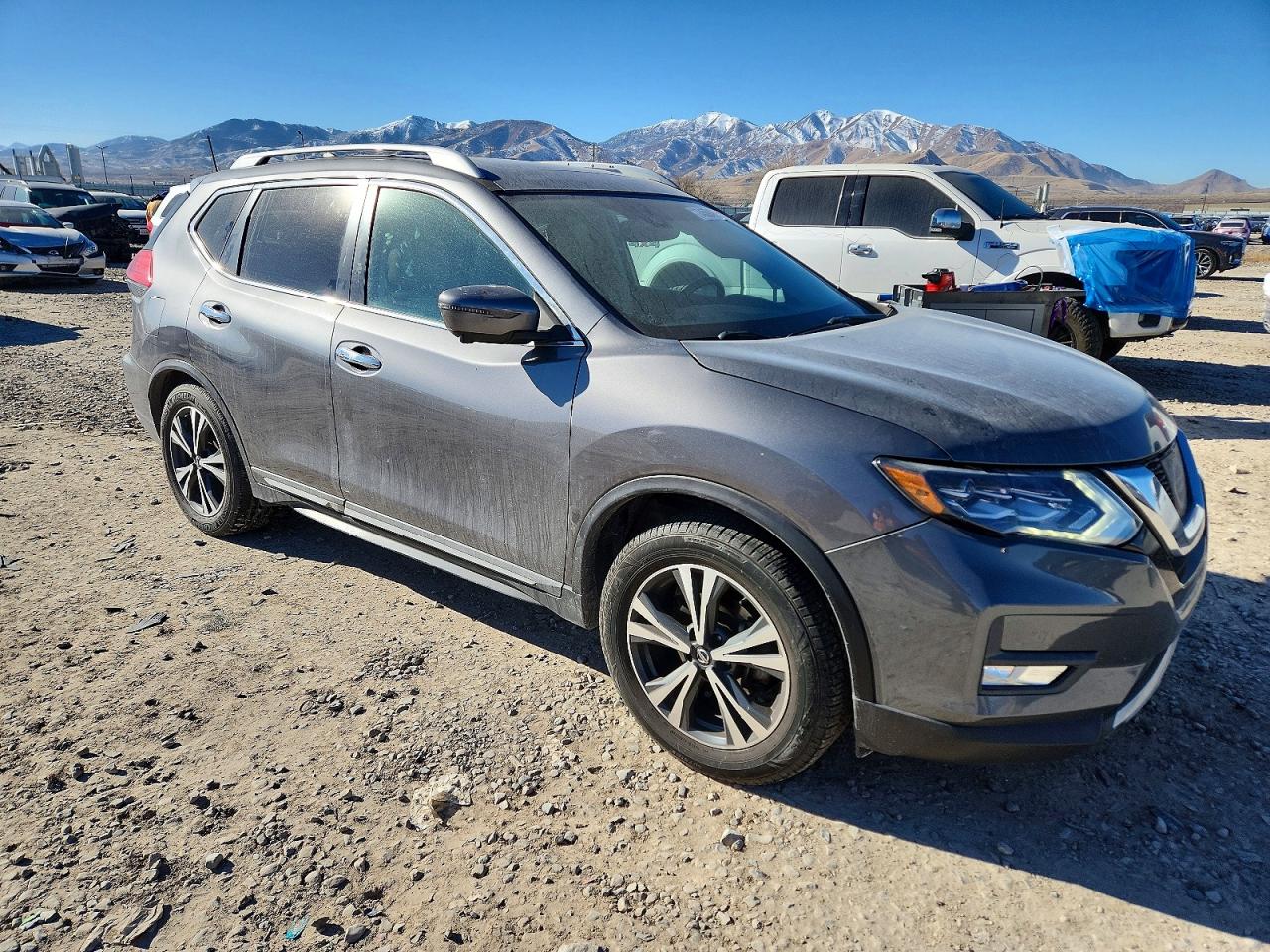 2017 NISS Rogue VIN 5N1AT2MT9HC772823 photo 4