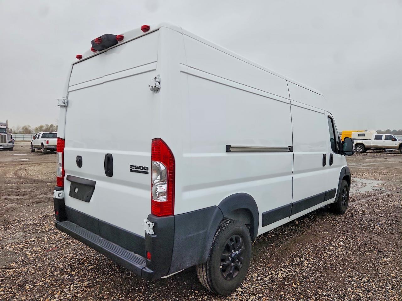 2024 Ram Promaster VIN 3C6LRVDG1RE124443 photo 3