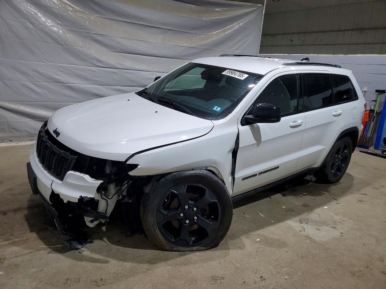2018 Jeep Grand cher VIN 1C4RJFAG1JC377004 photo 1