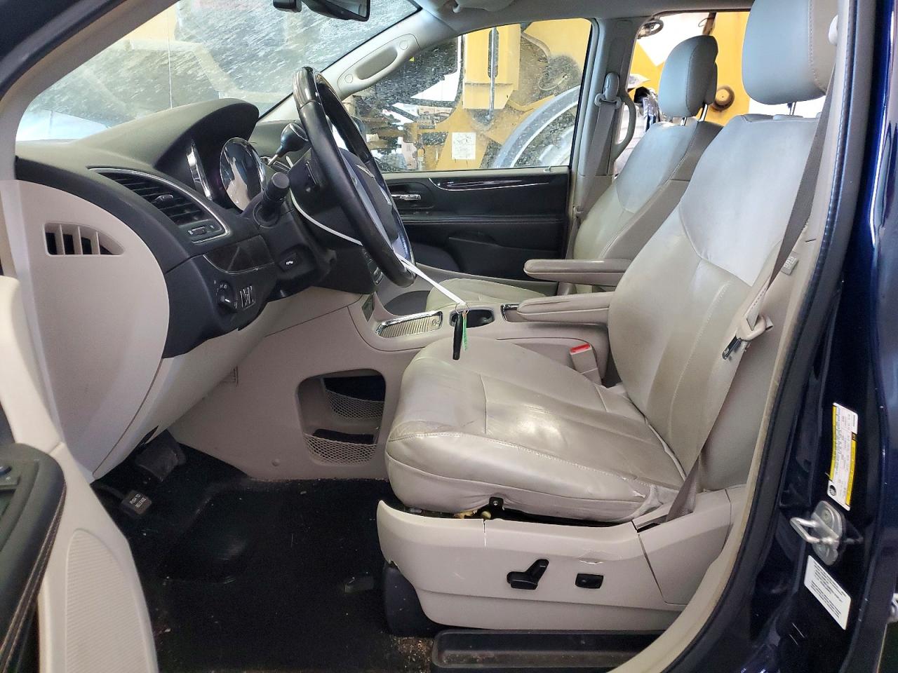 2013 Chrysler Minivan VIN 2C4RC1GG2DR596988 photo 7