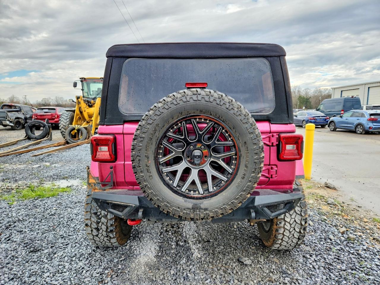 2022 Jeep Wrangler / VIN 1C4JJXFM8NW100890 photo 6