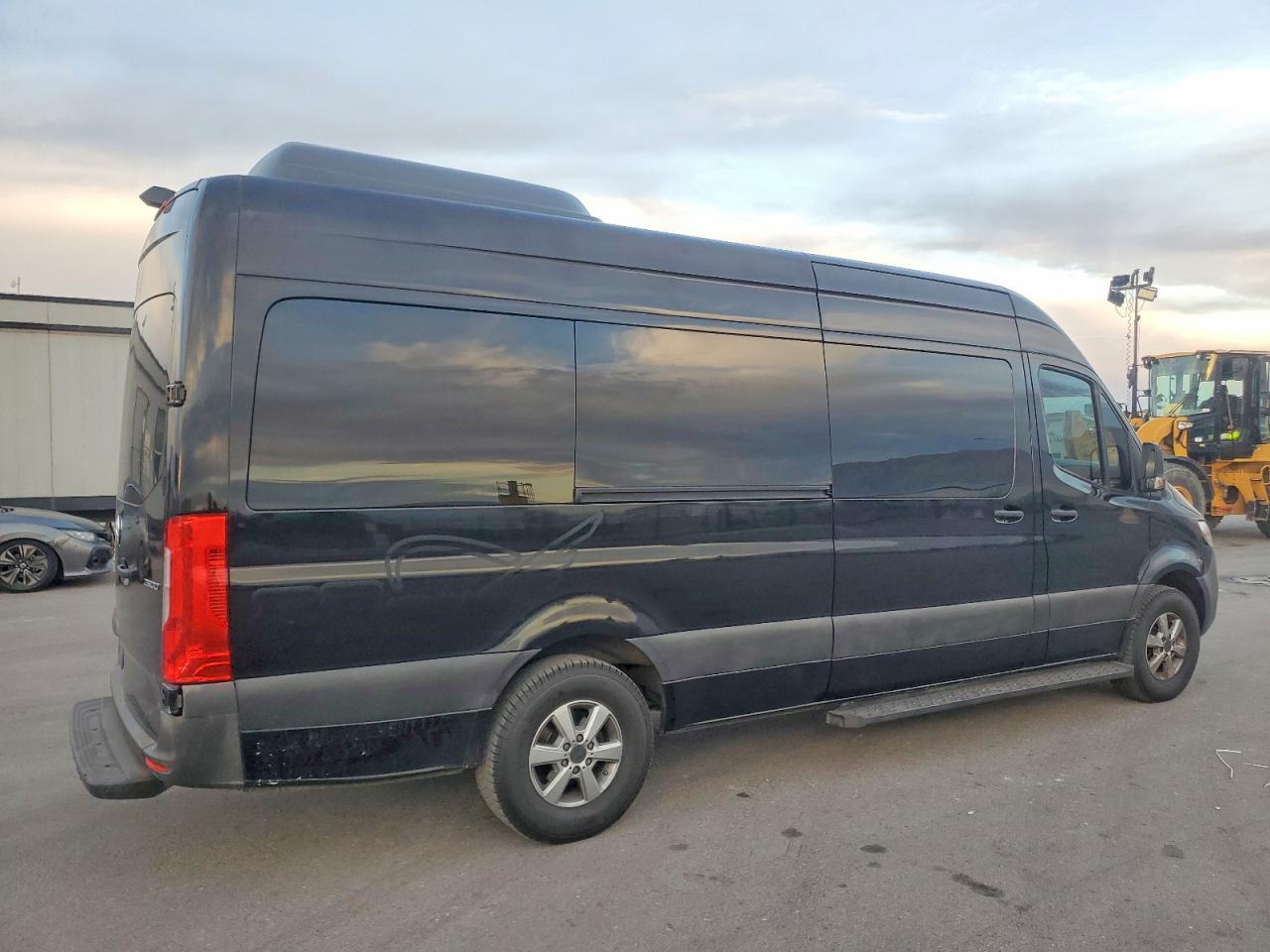 2019 MERCEDES-BENZ Sprinter VIN WDZPF1CD7KT000712 photo 4