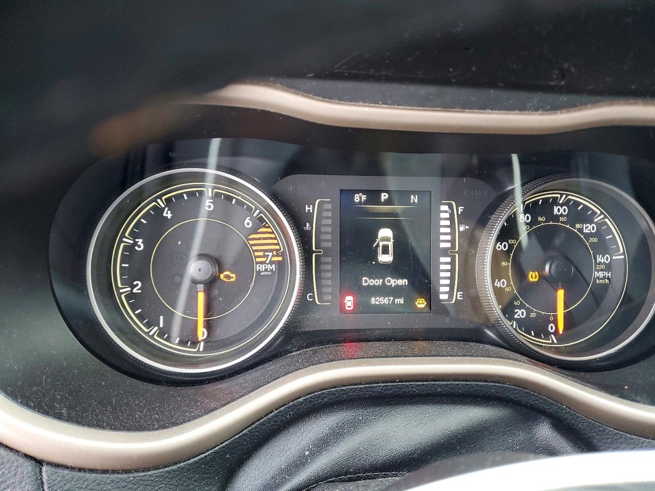 2016 Jeep Grand cher VIN 1C4PJMCB1GW157253 photo 9