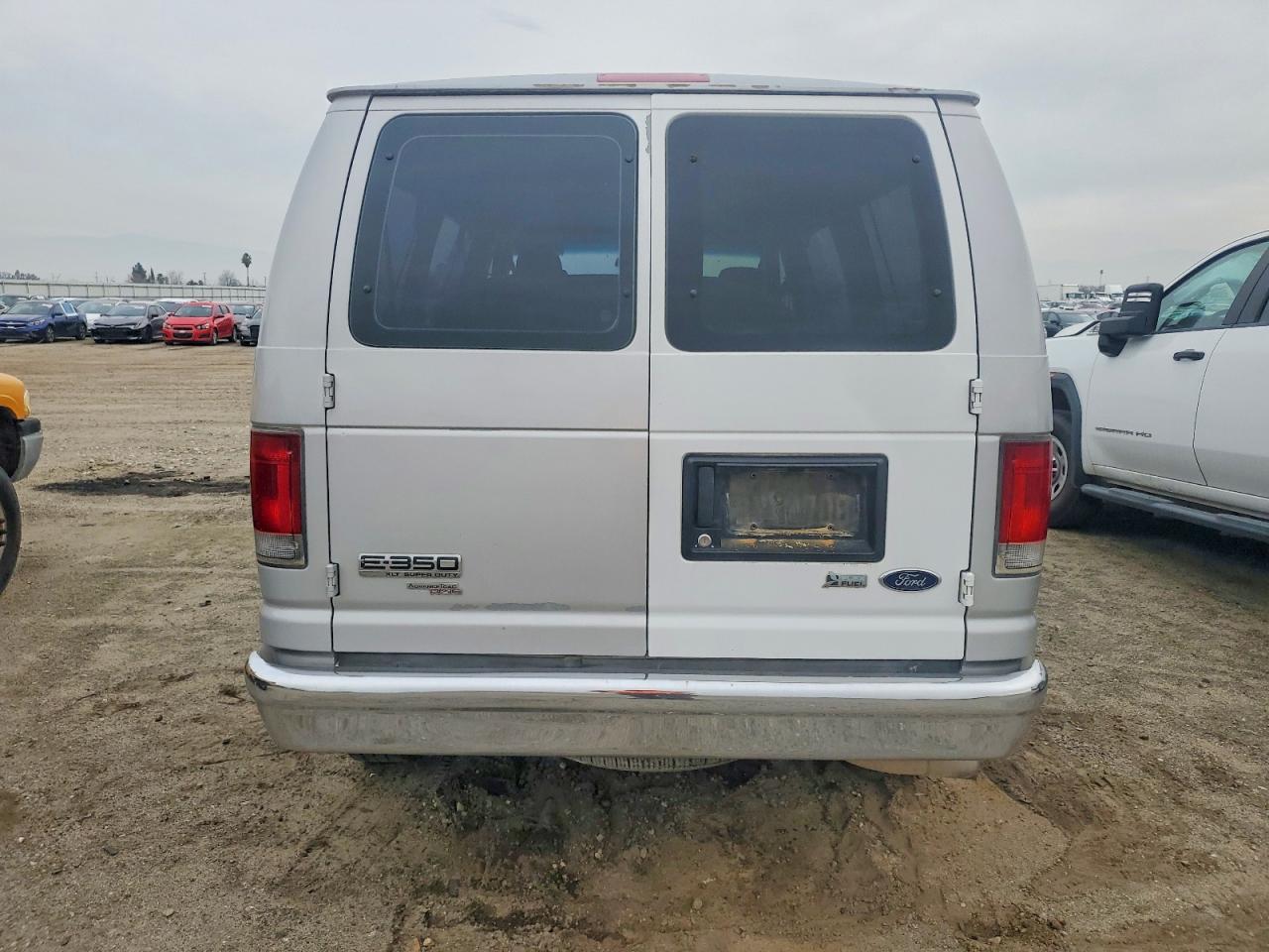 2009 Ford All models VIN 1FBNE31L59DA53160 photo 6