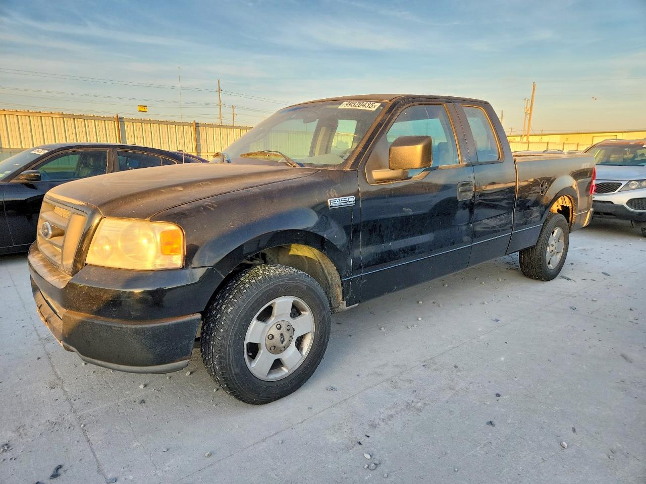 2005 Ford F150 VIN 1FTRX12W95NA59780 photo 1
