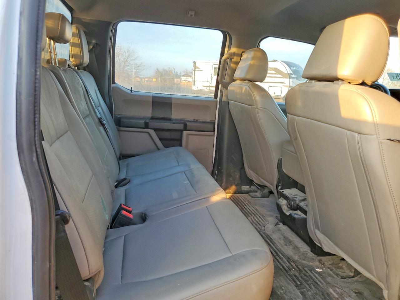 2021 Ford F350 VIN 1FD8W3GT5MED98832 photo 10