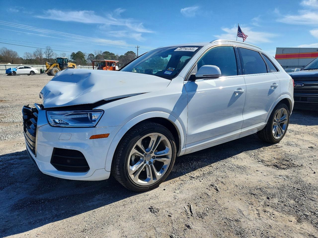 2017 Audi Q3 VIN WA1HCCFS3HR013847 photo 1