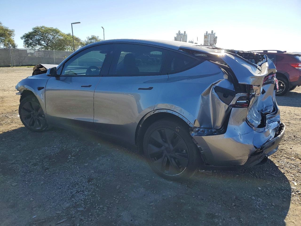 2025 Tesla Model y VIN 7SAYGDED8SF314150 photo 2