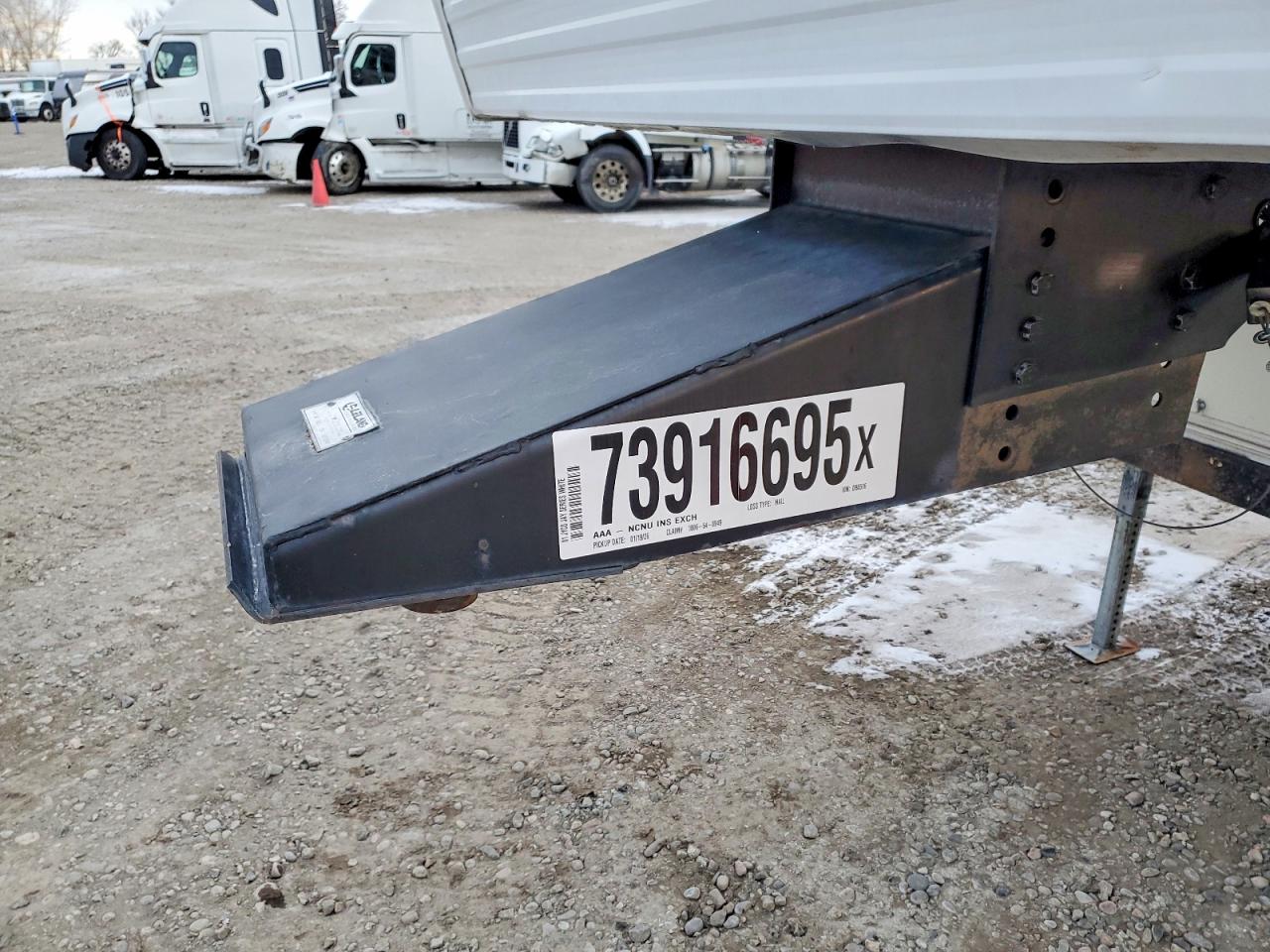 2001 JAYCO 5th wheel VIN 1UJCJ02N815DB0516 photo 7
