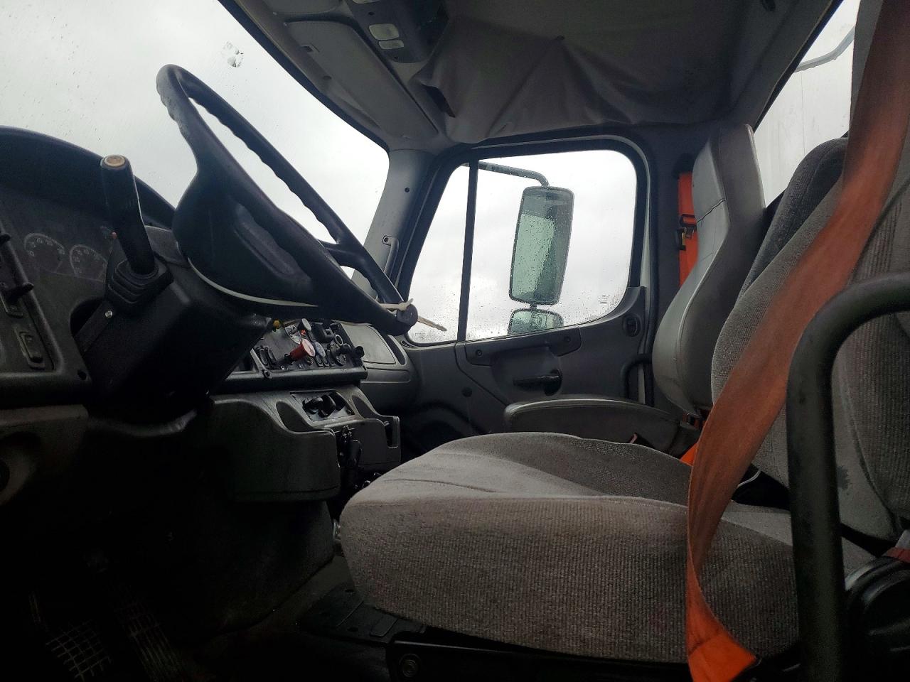 2015 FREIGHTLINER All models VIN 1FUBC5CY0FHGK0755 photo 5