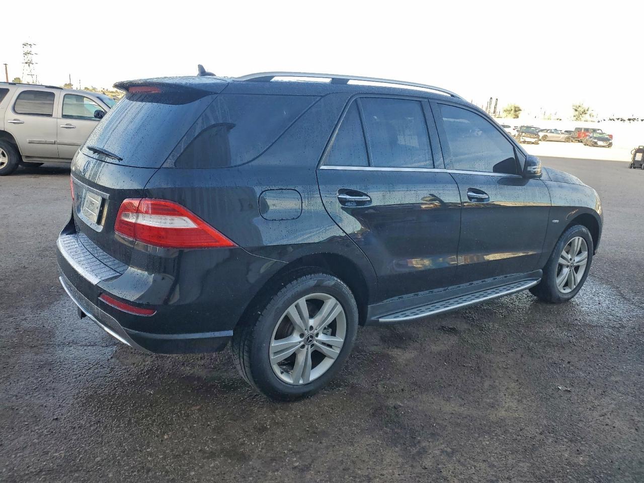 2012 Mercedes-Benz M-class VIN 4JGDA5HB1CA059702 photo 3