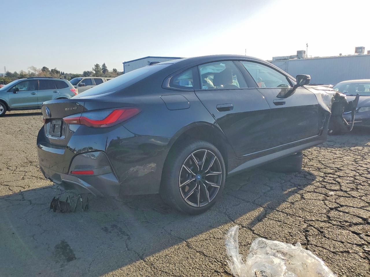 2022 BMW I4 edrive VIN WBY73AW0XNFN08014 photo 3