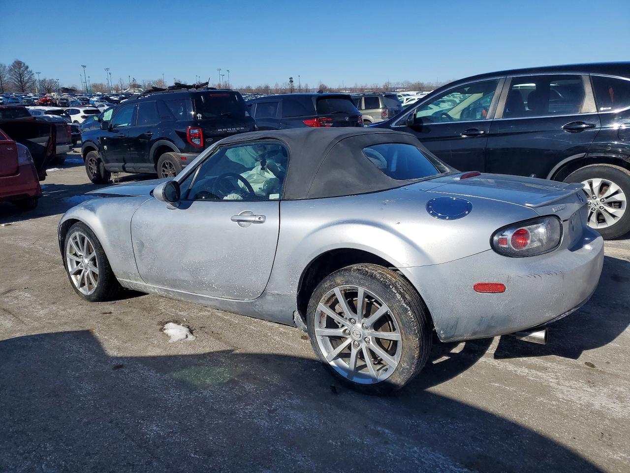 2007 Mazda Mx5 VIN JM1NC25F270130720 photo 2
