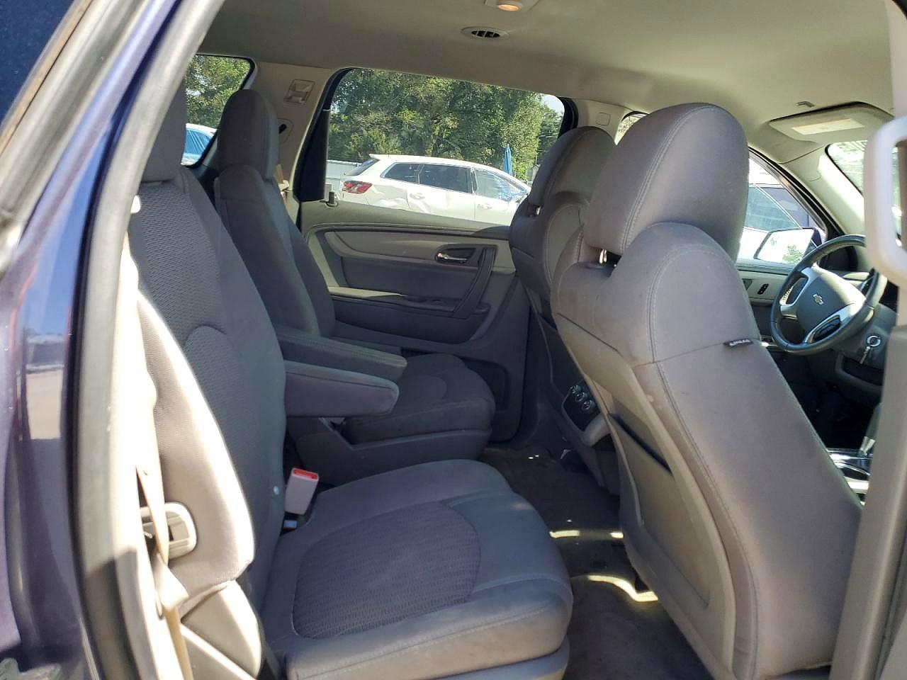 2014 Chevrolet Traverse VIN 1GNKVGKD8EJ275126 photo 11