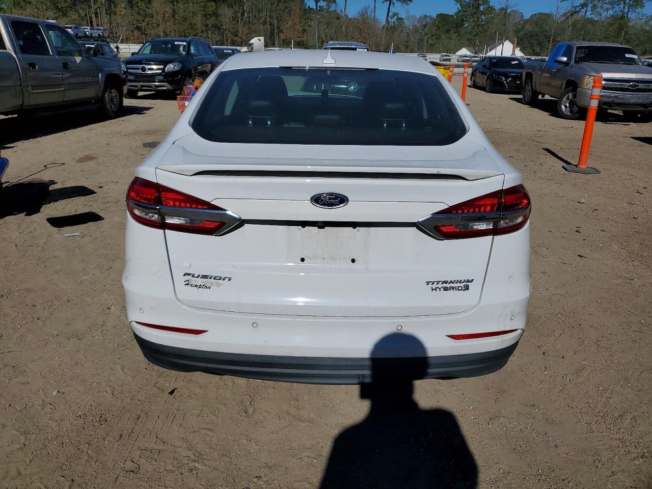 2019 Ford Fusion VIN 3FA6P0RU5KR185747 photo 6