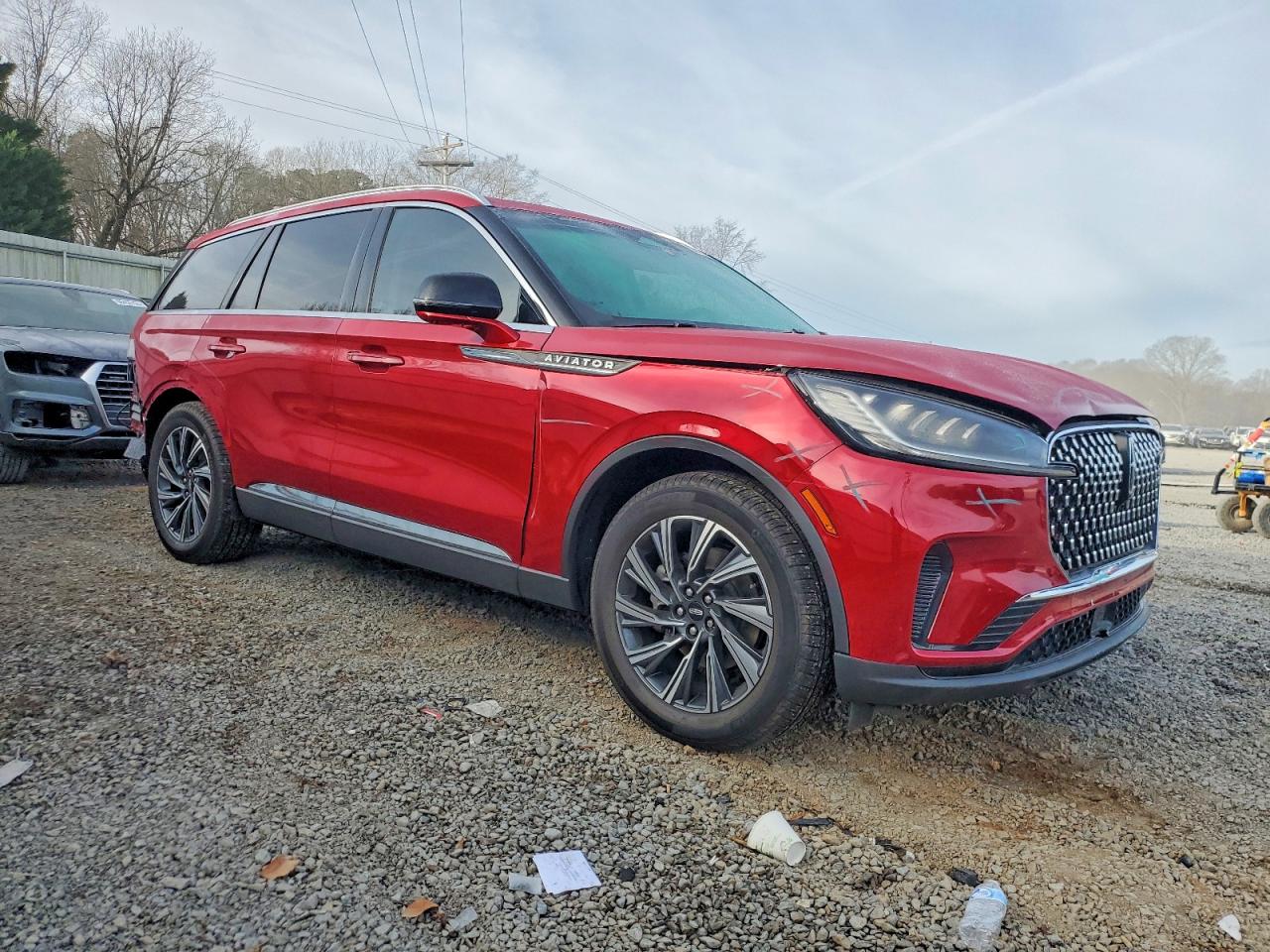 2025 Lincoln Aviator VIN 5LM5J6WC7SGL31409 photo 4