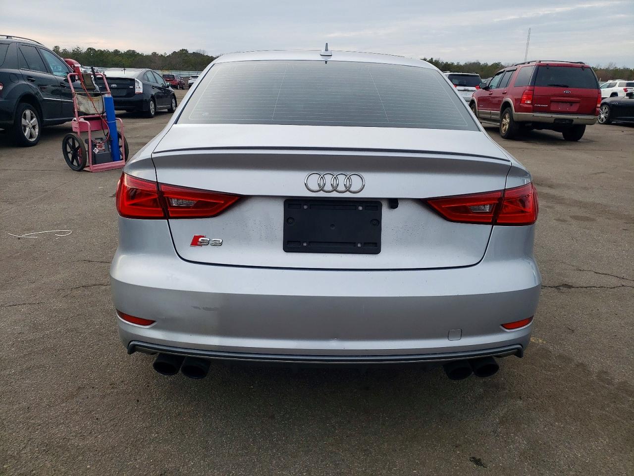2015 Audi S3 VIN WAUBFGFF8F1118843 photo 6