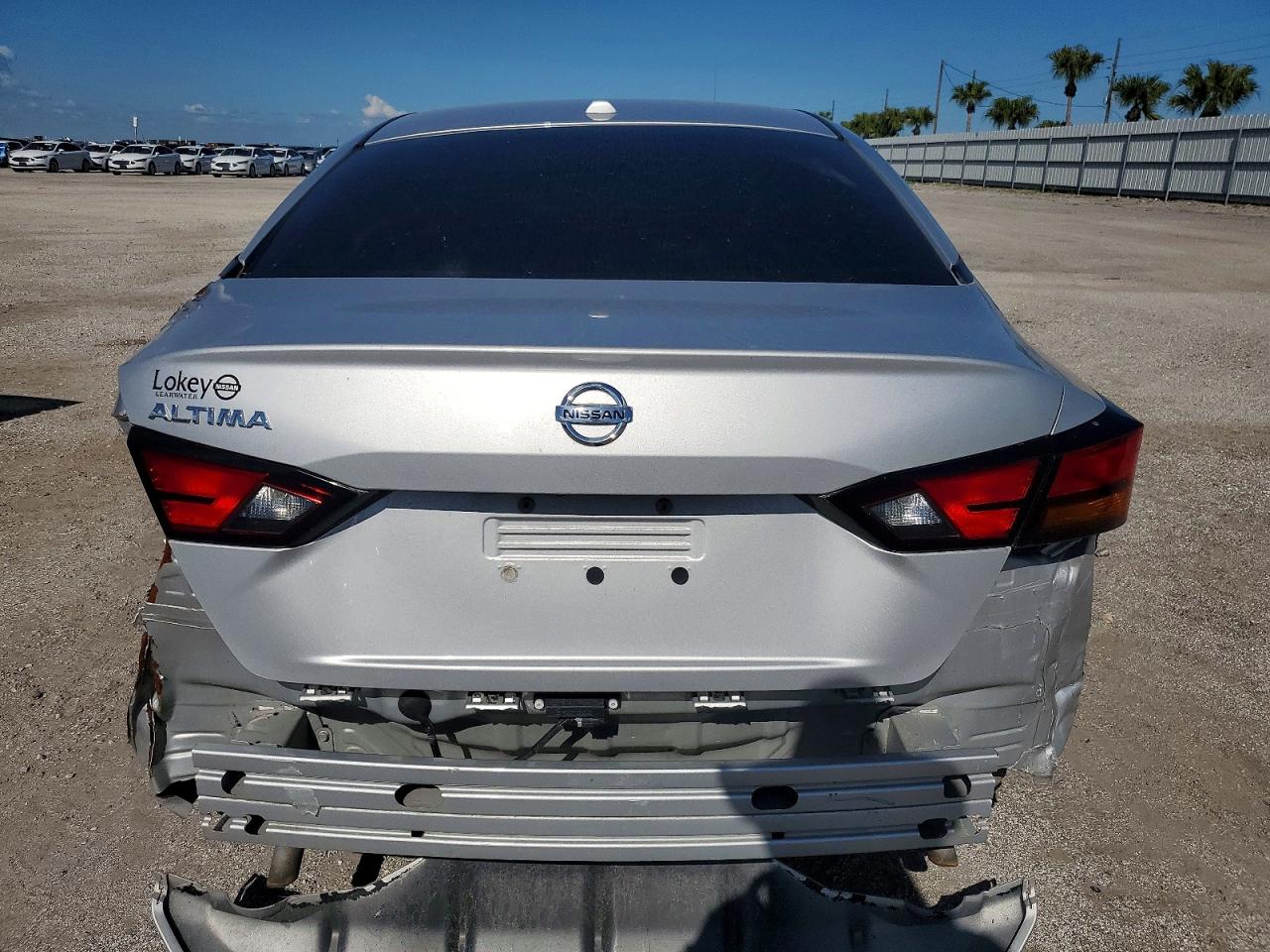 2020 Nissan Altima VIN 1N4BL4BV8LC168087 photo 6
