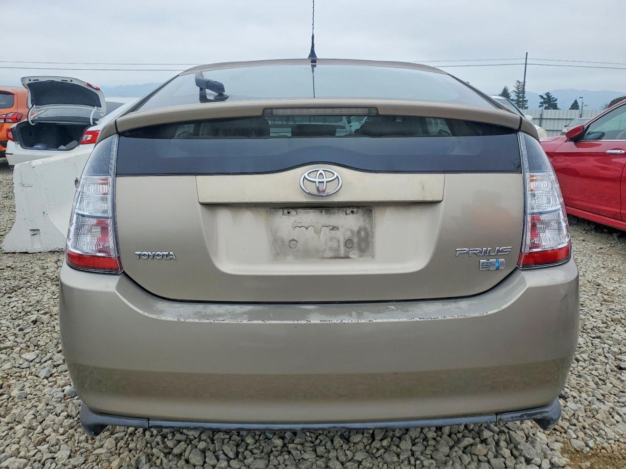 2004 Toyota Prius VIN JTDKB20U340023795 photo 6