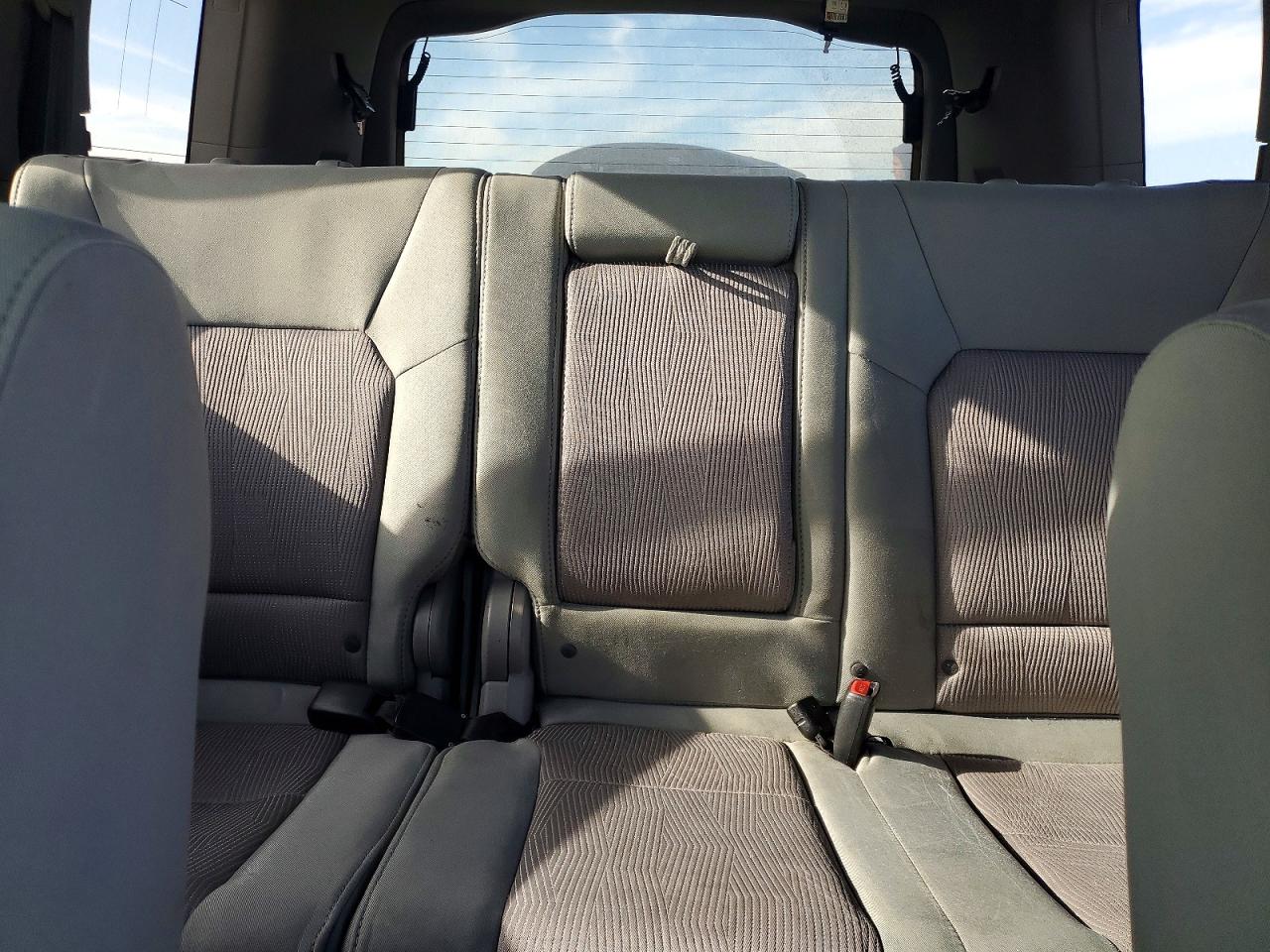 2015 Honda Pilot VIN 5FNYF4H3XFB068372 photo 10
