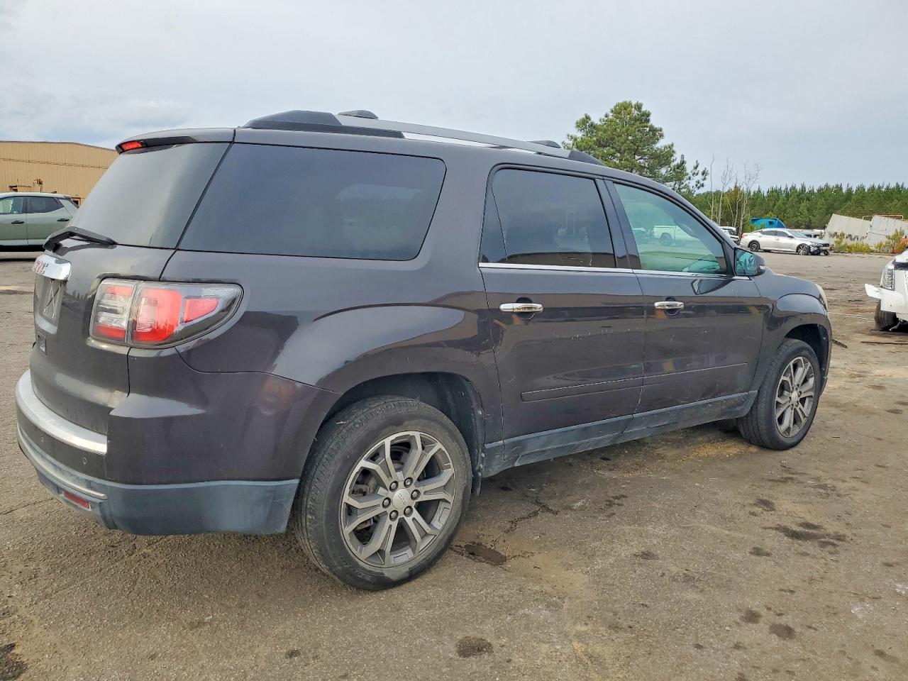 2014 GMC Acadia VIN 1GKKRRKD6EJ266423 photo 3