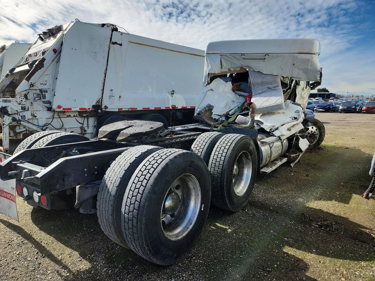 2019 KENWORTH All models VIN 1XKYDP9X5KJ242686 photo 4