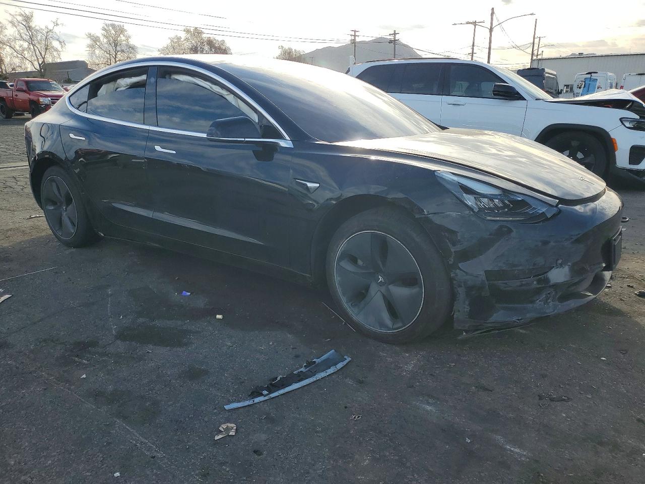 2019 Tesla Model 3 VIN 5YJ3E1EA7KF399063 photo 4