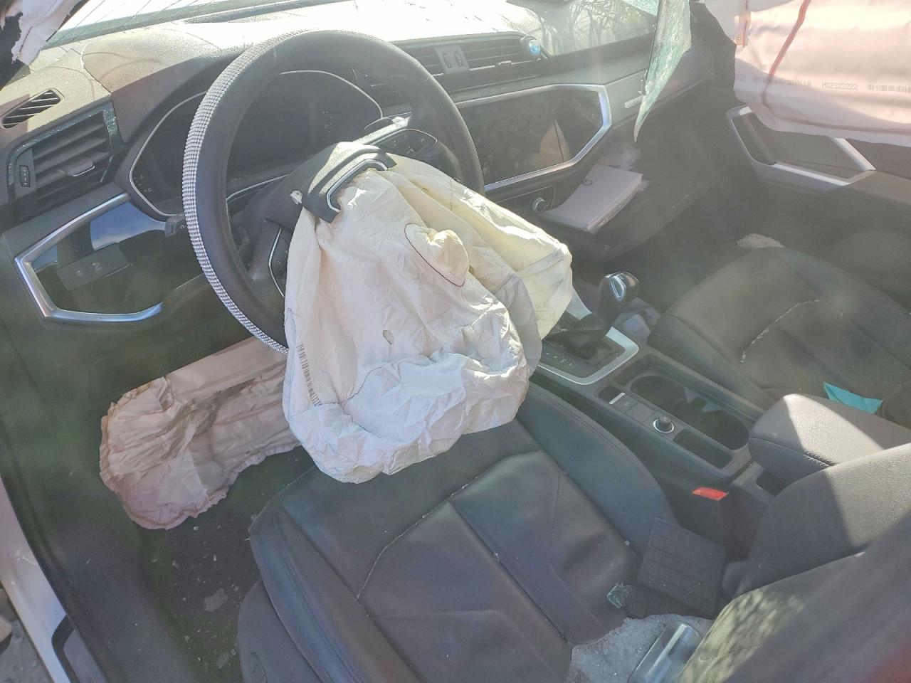 2023 Audi Q3 VIN WA1DECF3XP1043815 photo 8