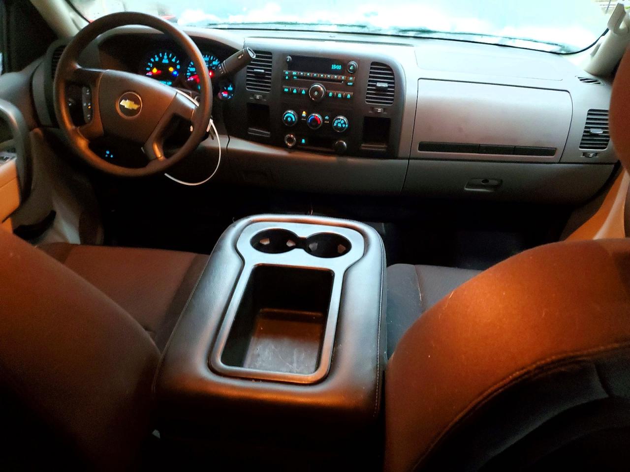 2010 Chevrolet All models VIN 1GCSKPE32AZ216184 photo 8