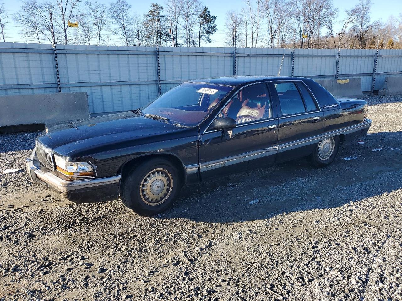 1995 Buick Roadmaster VIN 1G4BN52P9SR412879 photo 1