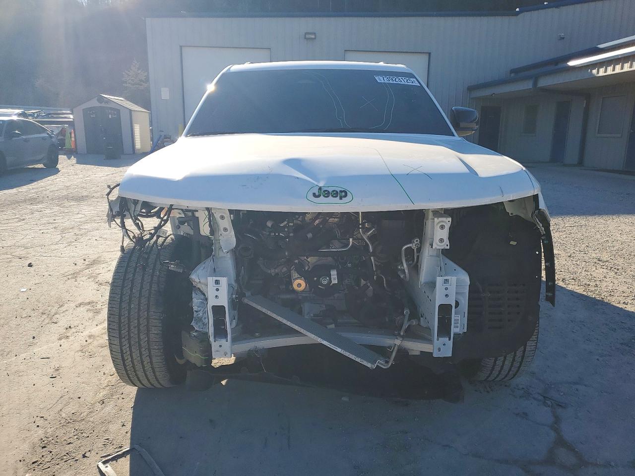 2023 JEEP Cherokee VIN 1C4RJHAG6PC554831 photo 5